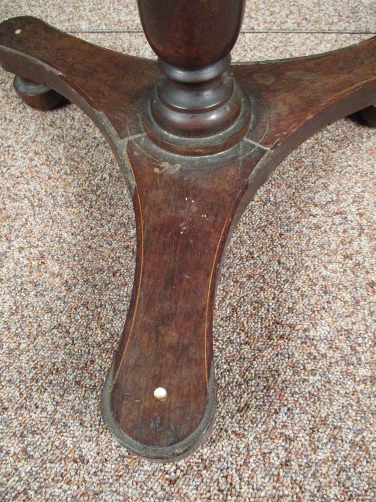 A late Regency coromandel wood pedestal occasional table, with radiating specimen wood inlaid - Image 4 of 4