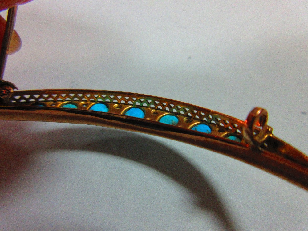 A turquoise and diamond crescent brooch, the open crescent set with graduated oval cabochon - Image 4 of 6