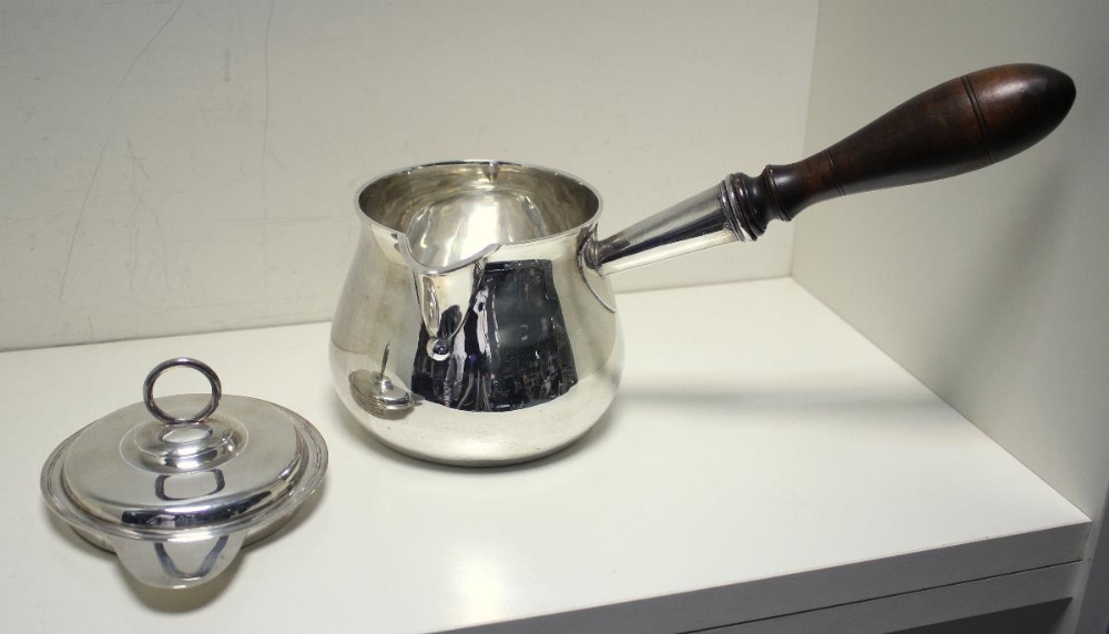 A large George III silver Brandy saucepan and cover, by Thomas Wallis II and Jonathan Hayne, - Image 3 of 5