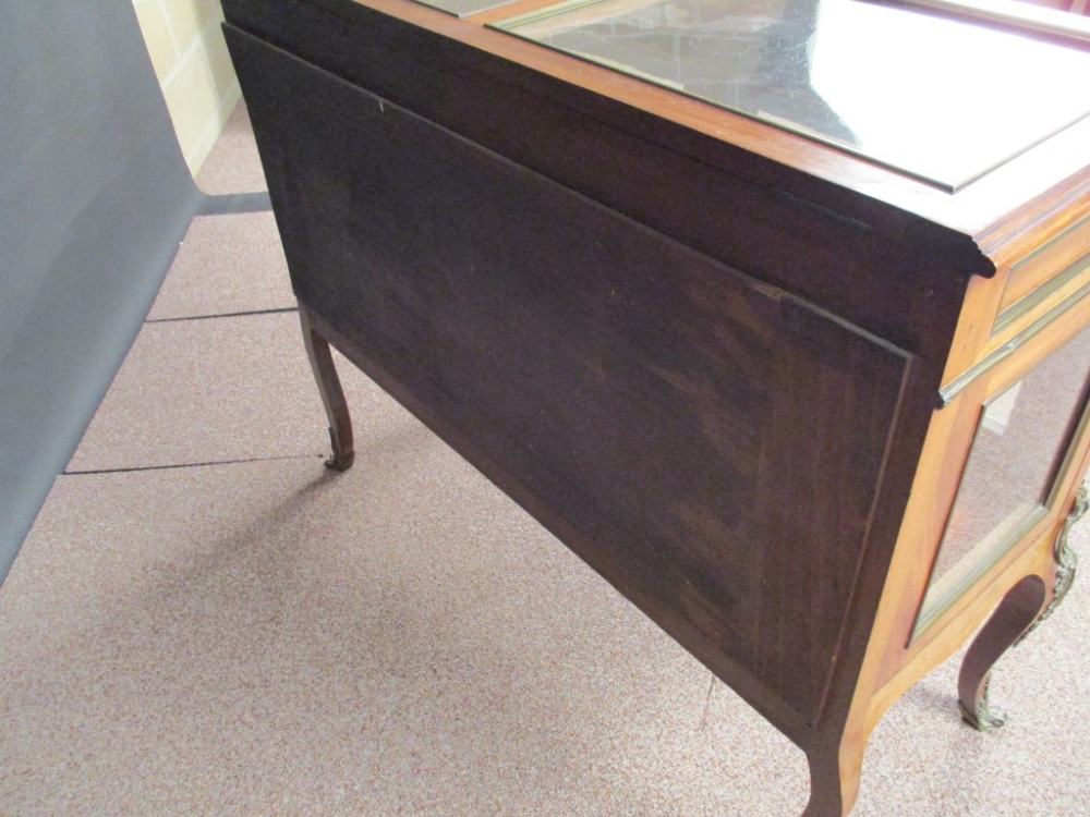 A French Transitional style mahogany and gilt mounted vitrine, circa 1900, the hinged glazed top - Image 3 of 3