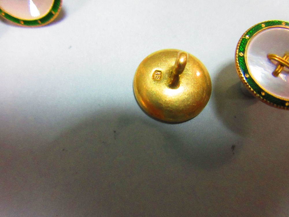 A set of six enamel and mother of pearl dress buttons, each of circular form with a rim of green - Image 3 of 4