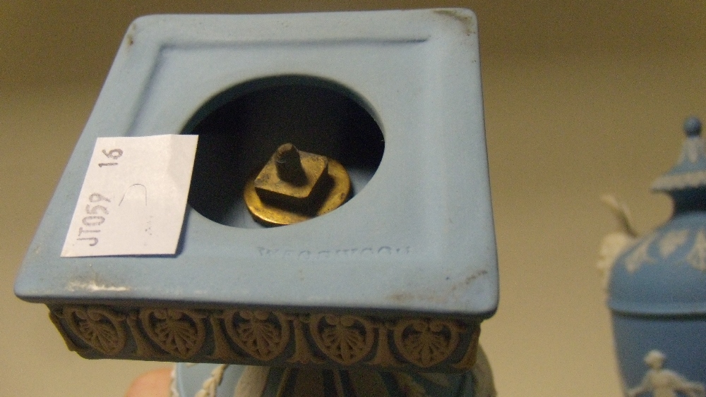 A garniture of three Wedgwood blue jasper vases and covers, each of the ovoid bodies sprigged with - Image 4 of 5