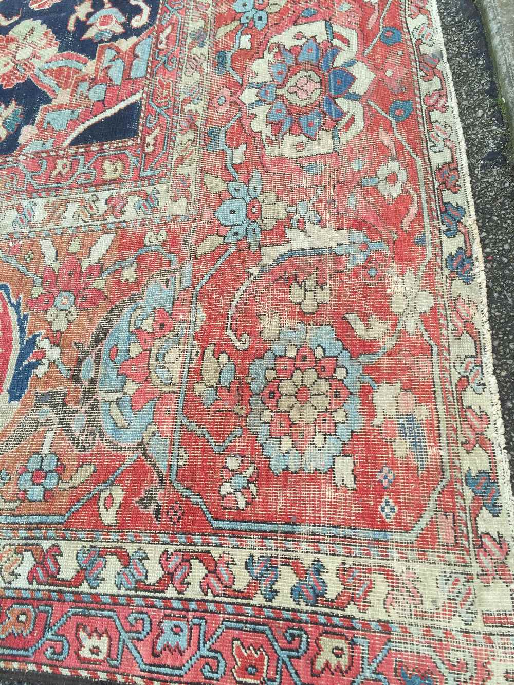 A large Heriz wool carpet, 734 x 485cm (286 x 189in) Worn and holed with end border losses, but well - Image 6 of 10