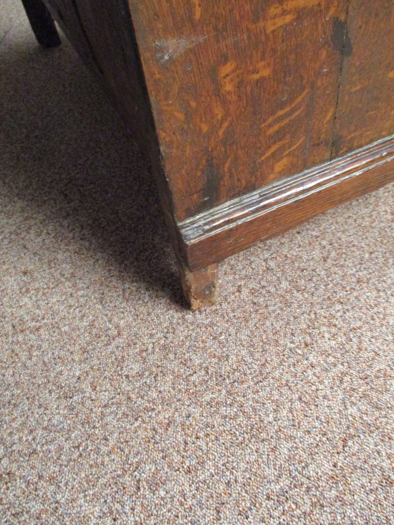 A late 18th century oak Norfolk linen chest, with screw press and later turned wood handles, on - Image 3 of 4