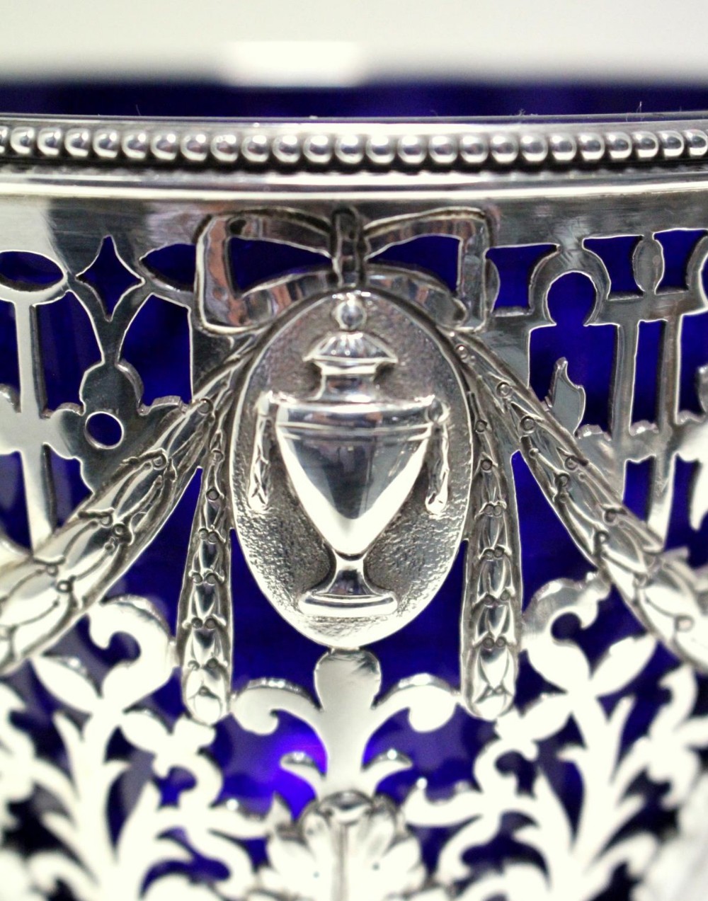 A George III silver sugar basket, by John Edwards III, London 1804, of vase shape the body festooned - Image 3 of 5