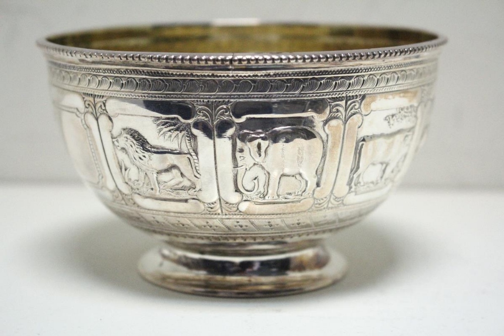 A Victorian silver sugar bowl, by Joseph & Edward Bradbury (Thomas Bradbury & Sons), London 1877, - Image 3 of 5