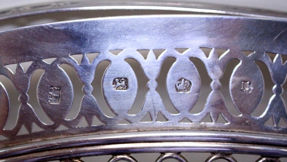 A George III silver cake basket, by Luke Proctor & Co, Sheffield 1792, of oval shape, the body and - Image 5 of 5