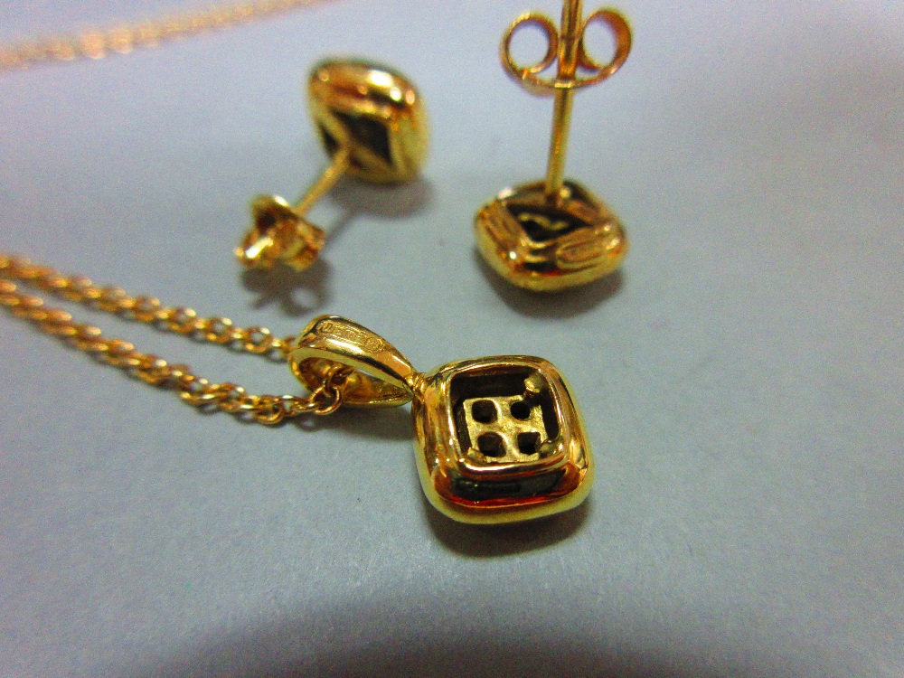 A mystery set sapphire and 18ct gold suite of pendant and earstuds by Wempe, the pendant and each - Image 3 of 6