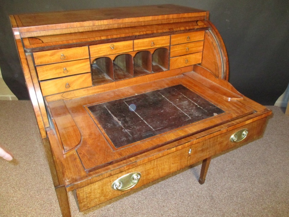 A George III mahogany cylinder bureau, satinwood crossbanded and inlaid with central conch shell and - Image 5 of 6