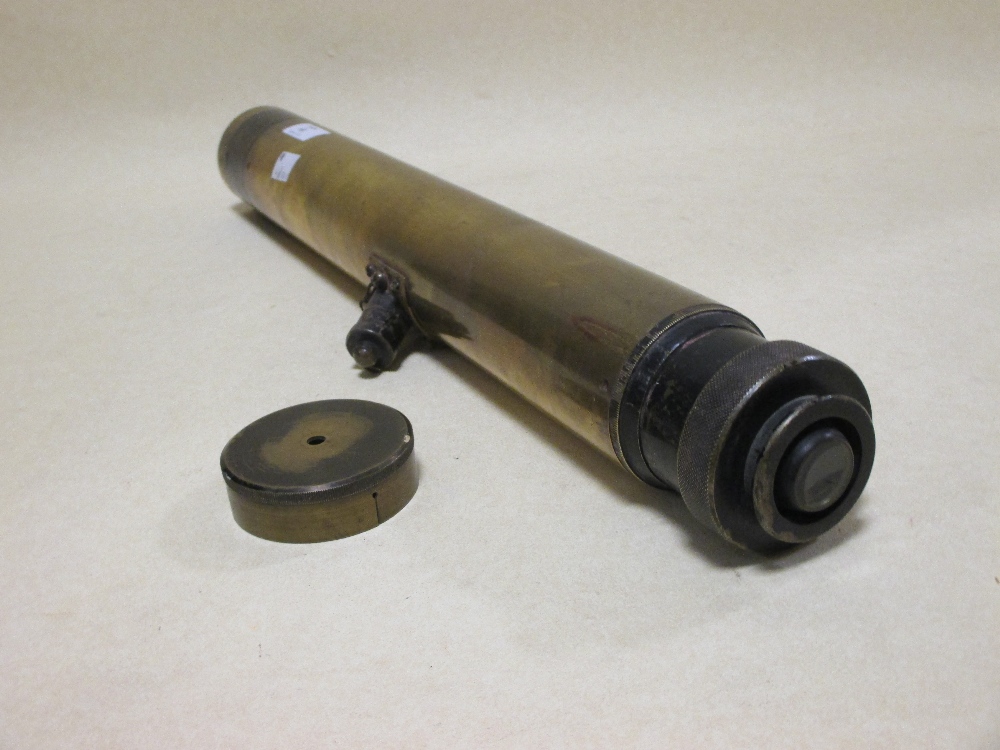 A First World War period brass telescope, with gauge adjustable end, 50cm long - Image 3 of 3