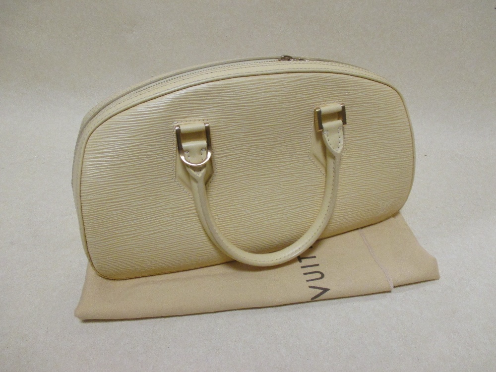 A Louis Vuitton Jasmin Epi leather bag in vanilla, 32cm long (in dust bag)