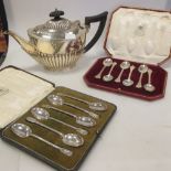 A Silver teapot, 15oz approx (including handle), cased silver tea spoons in Mappin and Webb case,