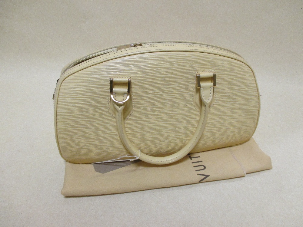 A Louis Vuitton Jasmin Epi leather bag in vanilla, 32cm long (in dust bag) - Image 2 of 2