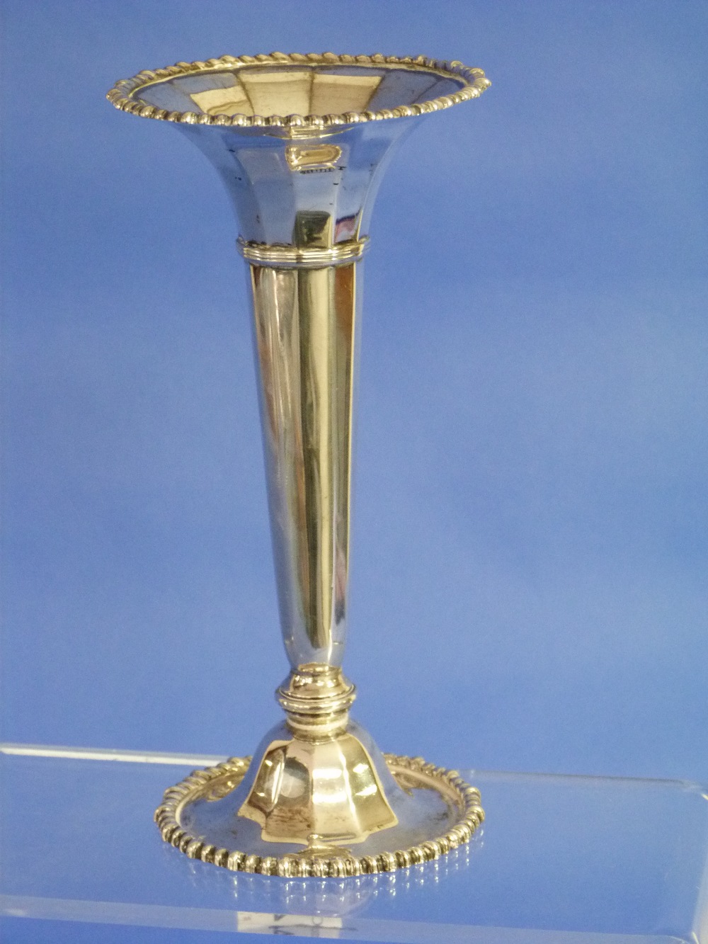 A George V silver Vase, by Daniel & Arter, hallmarked Birmingham, 1913, of twelve-sided fluted