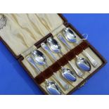 A George VI set of six silver Teaspoons, by Cooper Brothers & Sons Ltd, hallmarked Sheffield,