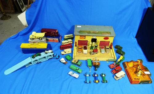 Dinky Toys No.581 Horse Box, maroon, 'British Railways', boxed, and No.965 Euclid Rear Dump Truck;