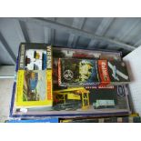 'N' Gauge Model Railway; a Wrenn N Micromodel Set No.5 B.R. Goods, boxed, incomplete, Wrenn 252 2-