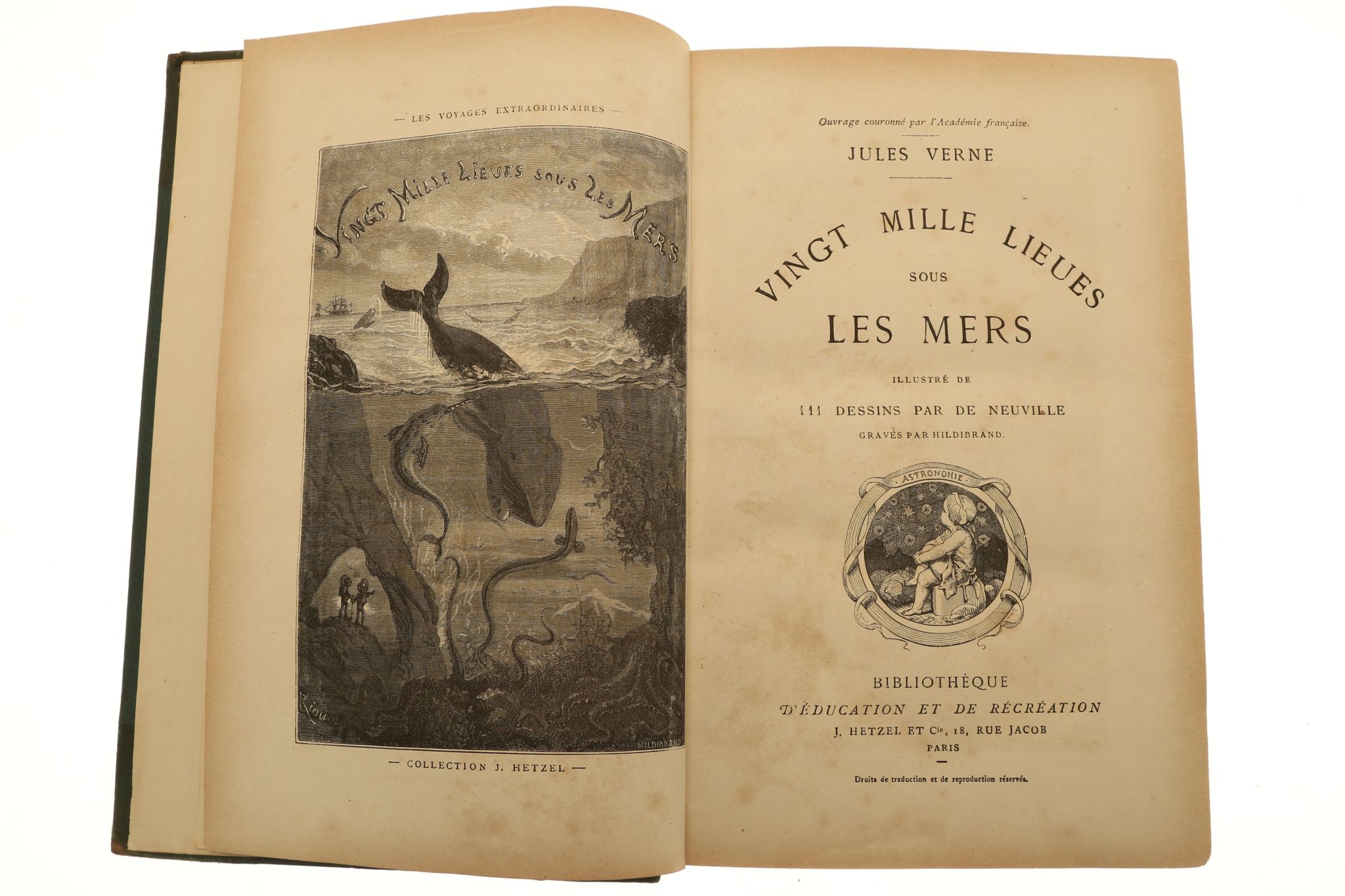 VERNE, Jules (1828-1905).  Vingt Mille Lieues sous les Mers. Paris: "Bibliotheque d' Education et de