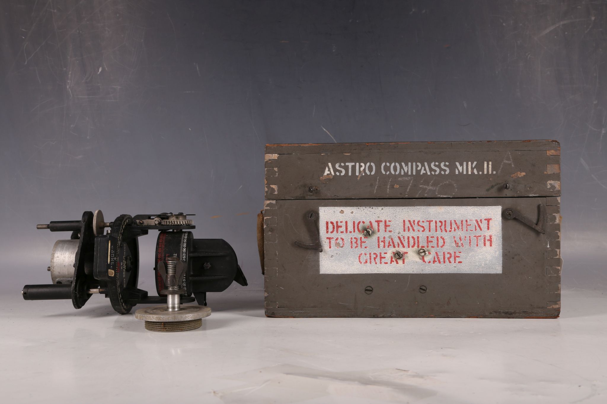 Royal Air Force WW2 Astro Compass MKII, with original carry box, item as used in heavy bombers, inc. - Image 6 of 7