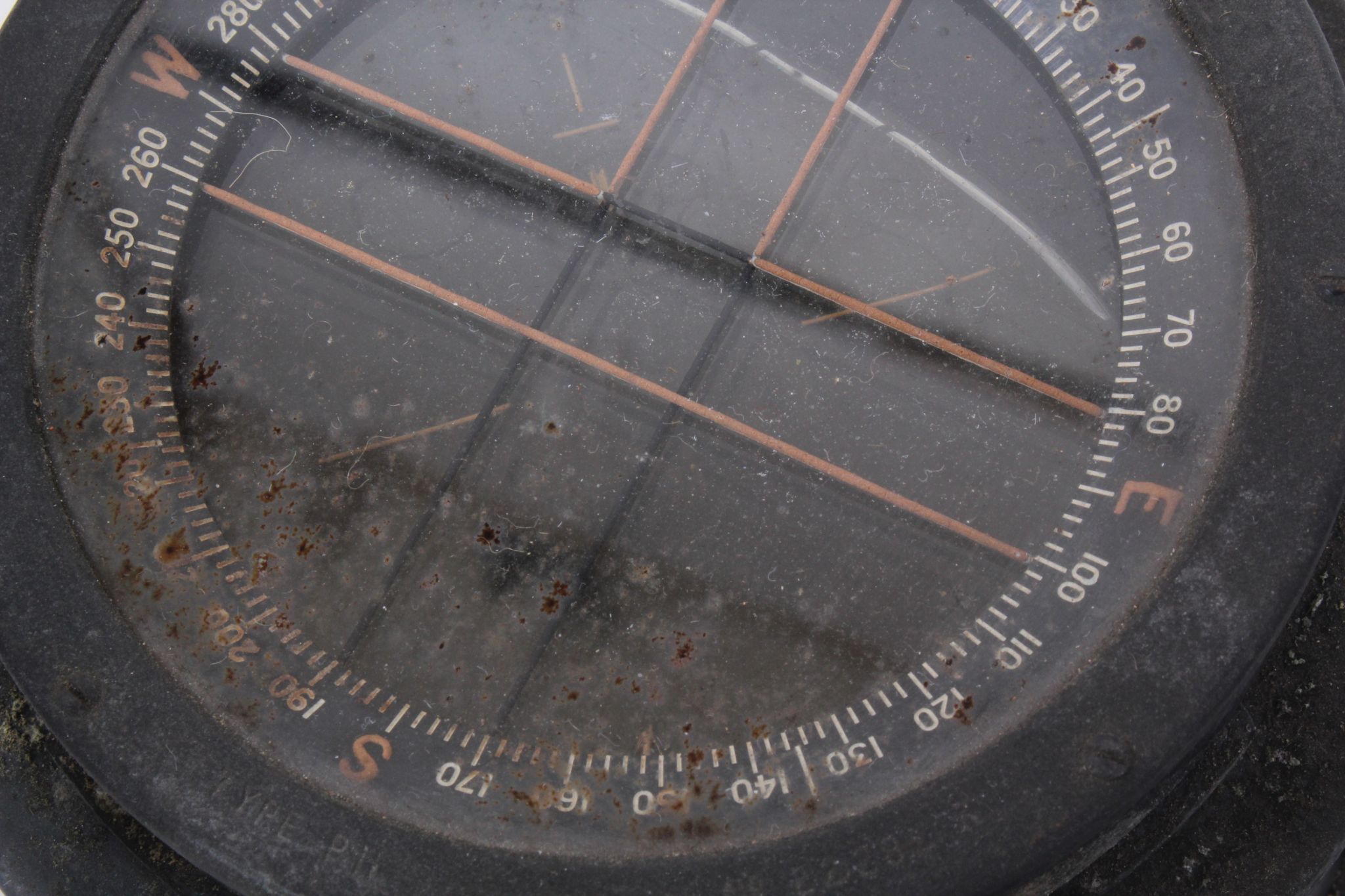 RAF WW2 aeroplane compass, type P11 as used in Spitfire and Hurricane planes, aperture approx. 9.2cm - Image 7 of 7