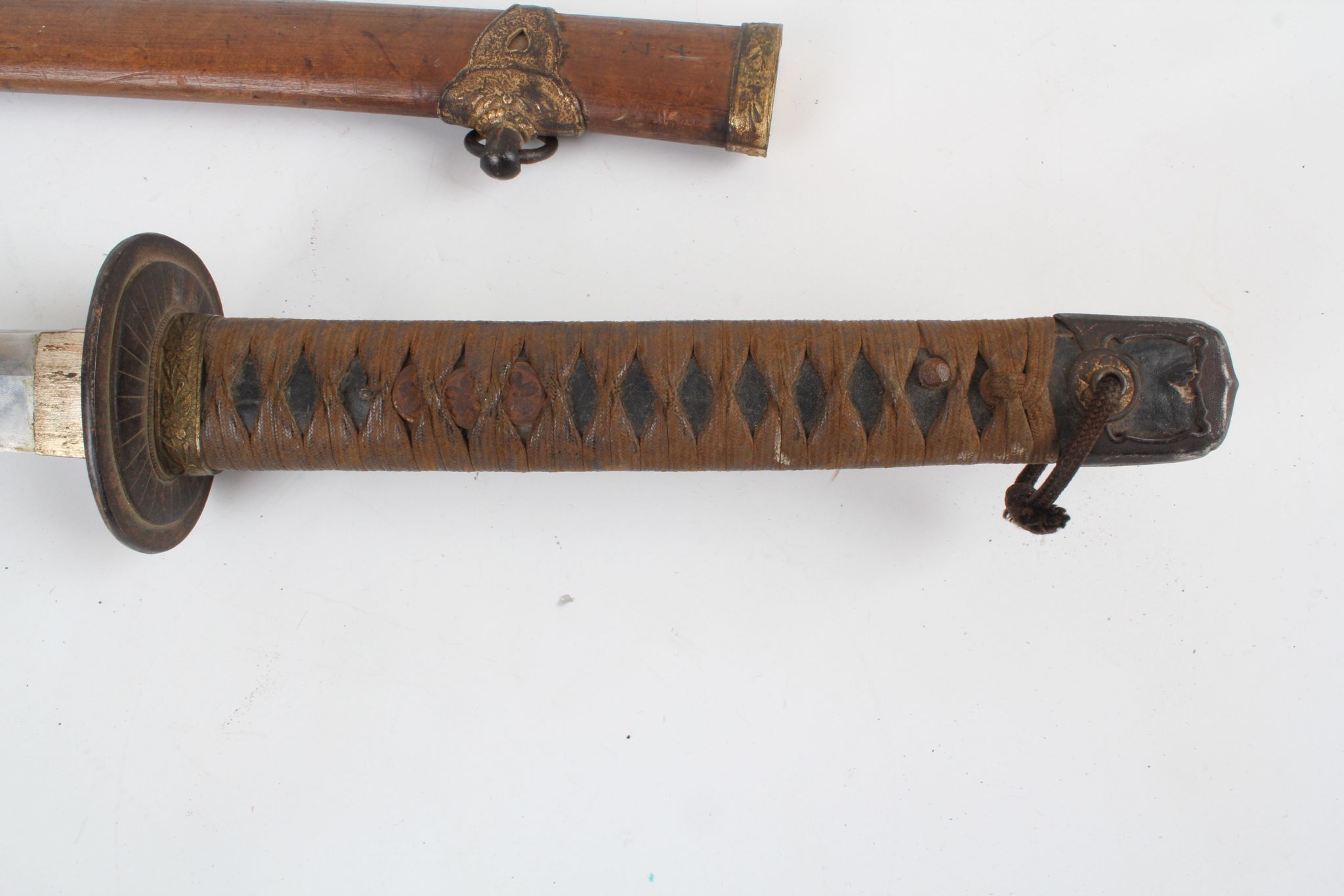 Japanese Showa period Shin-gunto sword, cloth binding (tsuka-ito), sun ray tsuba, bamboo scabbard, - Image 3 of 8