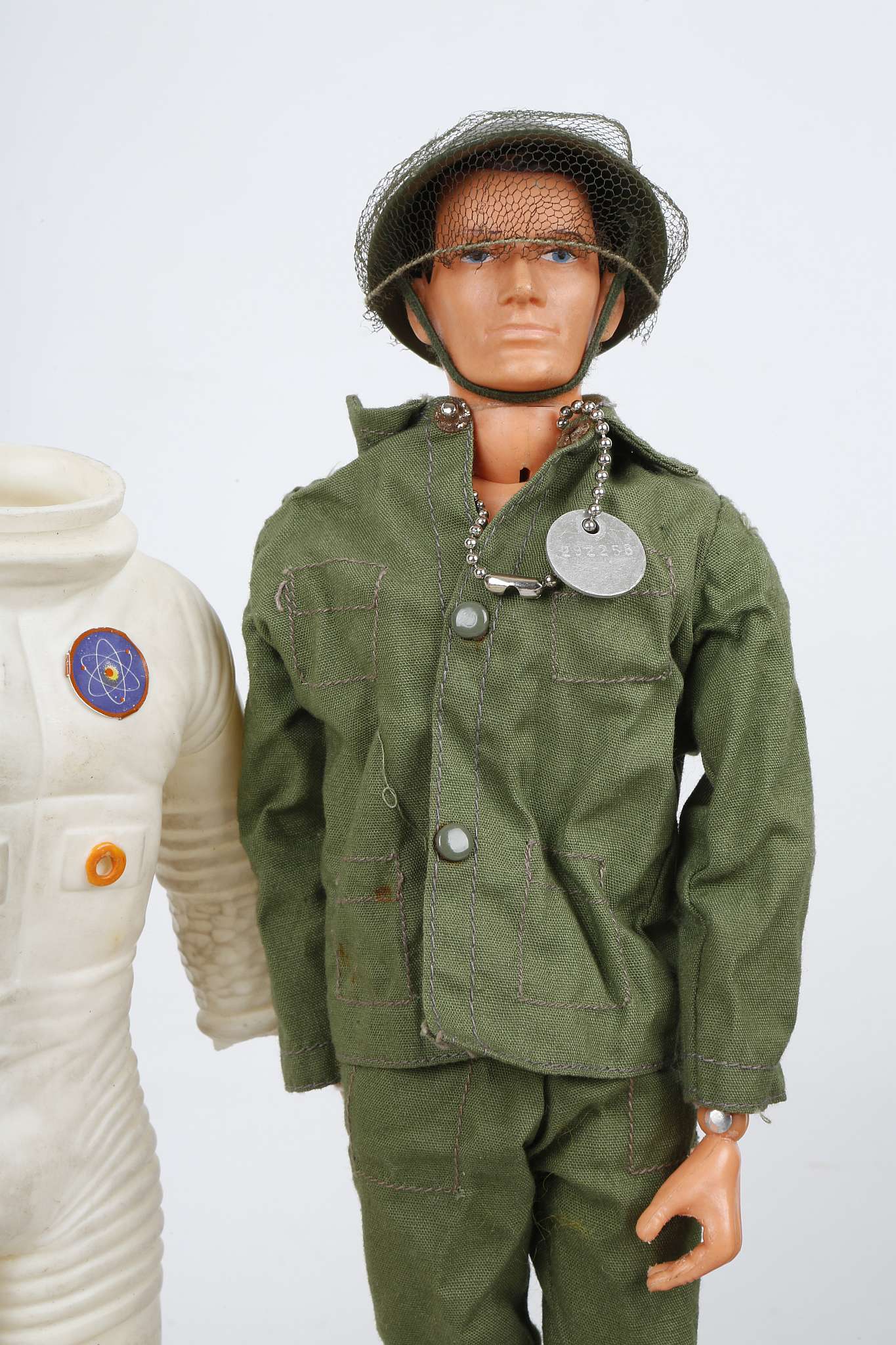 A 1966 to 1968 ‘Tommy Gun’ doll with dog tag, by Pedigree, with original clothing, brochures, - Image 5 of 6