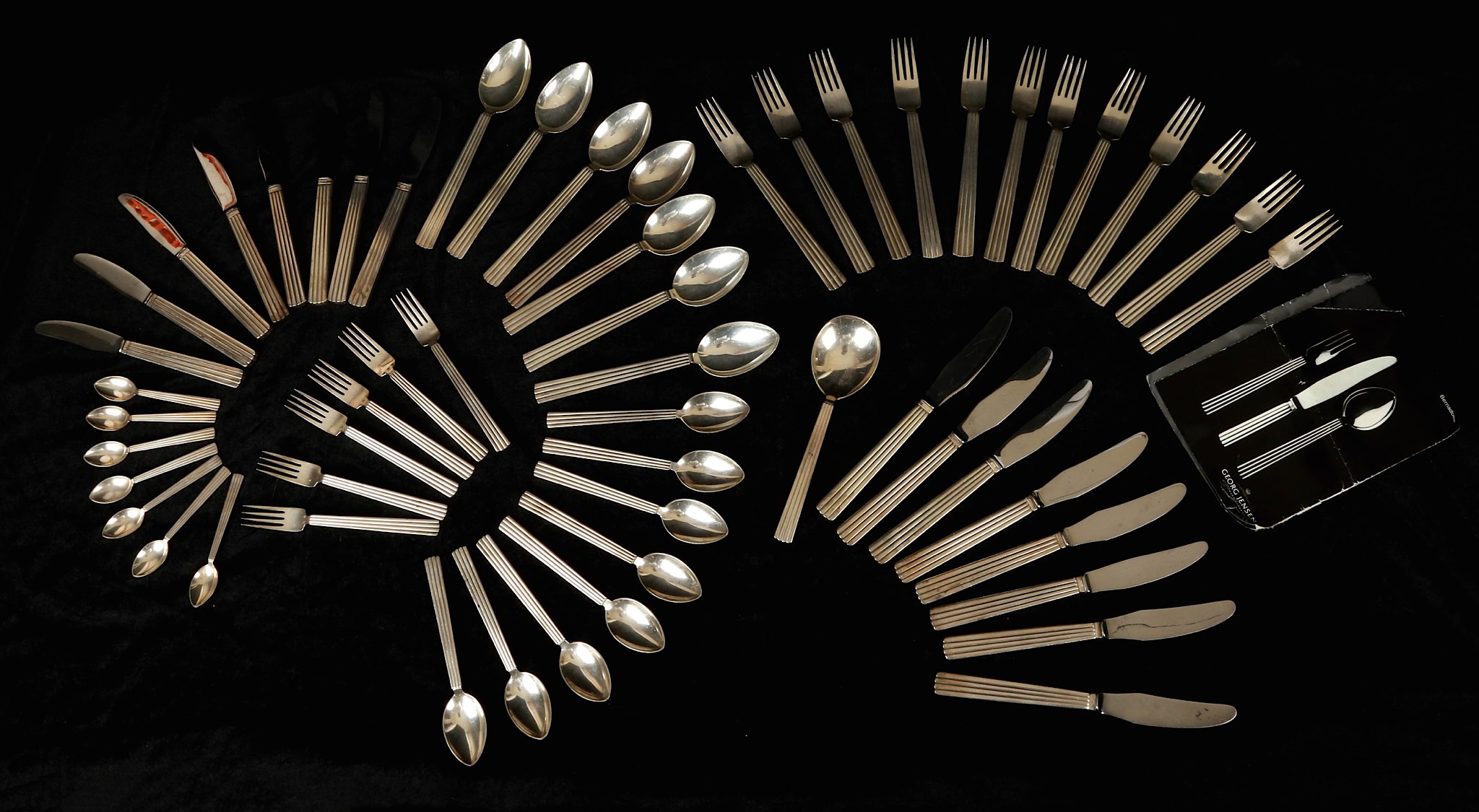 Georg Jensen 'Bernadotte' cutlery, consisting of 12 dinner forks, 8 dinner knives, 8 luncheon