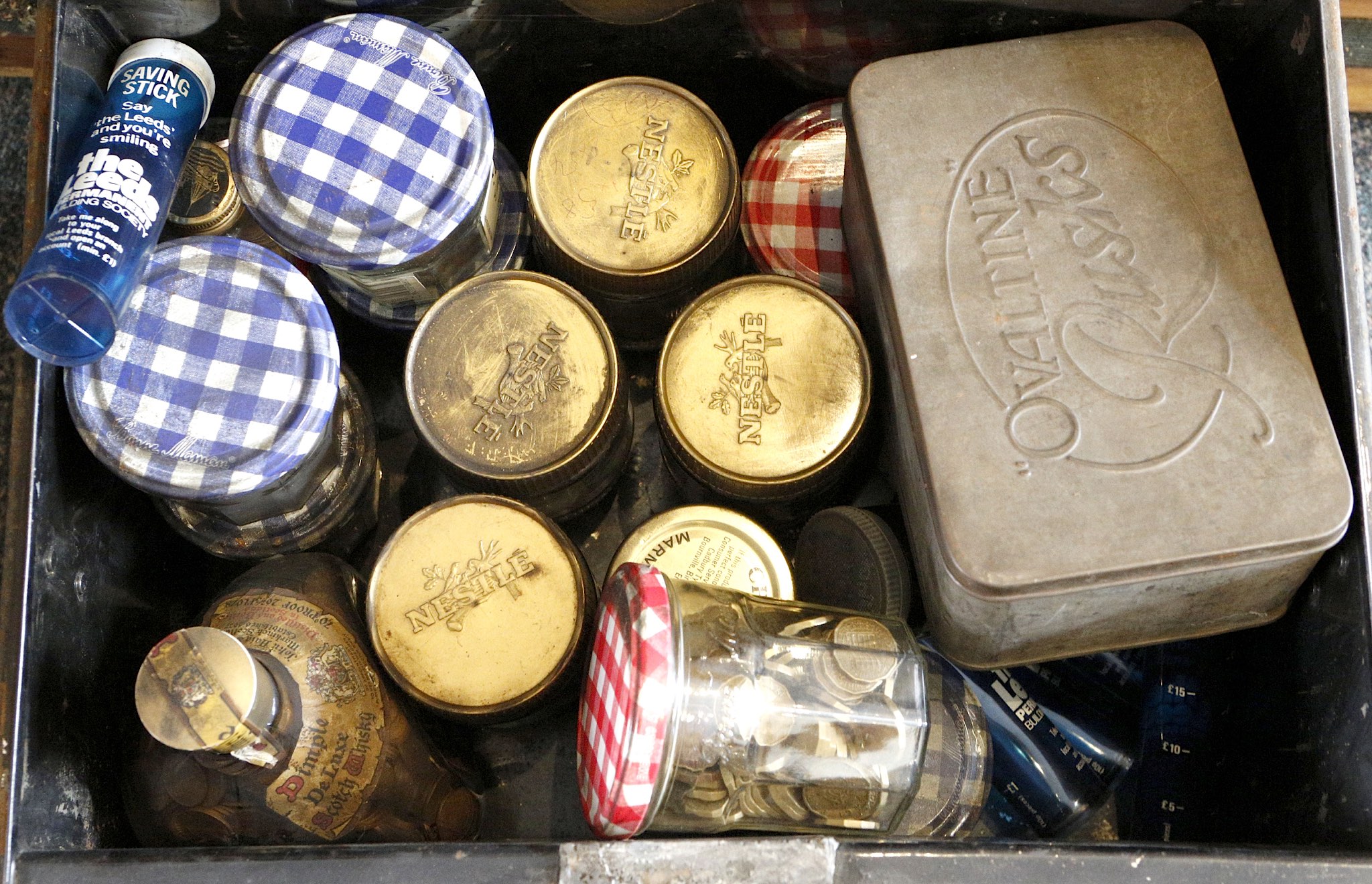 A tin trunk containing jars of collected British coinage - Image 2 of 2