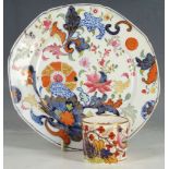 Worcester Dr Wall 1st period plate, 18th Century, multi-colour floral leaf decoration, frilled trim,