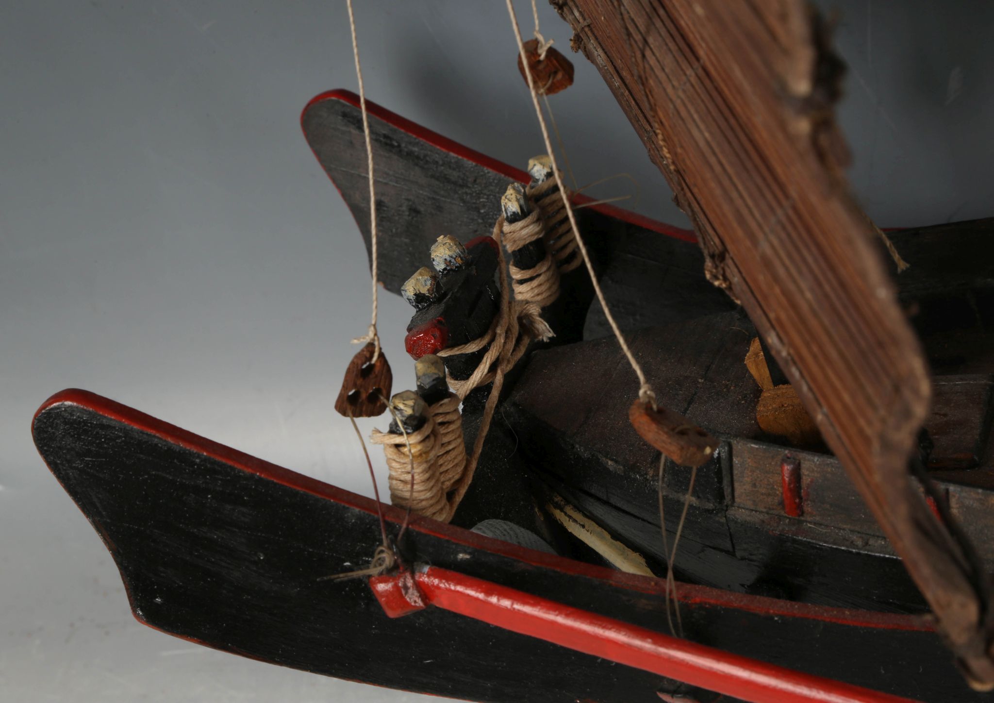 An early 20th century Chinese oriental hardwood model of sailing junk boat, c.1920s, in good general - Image 7 of 7