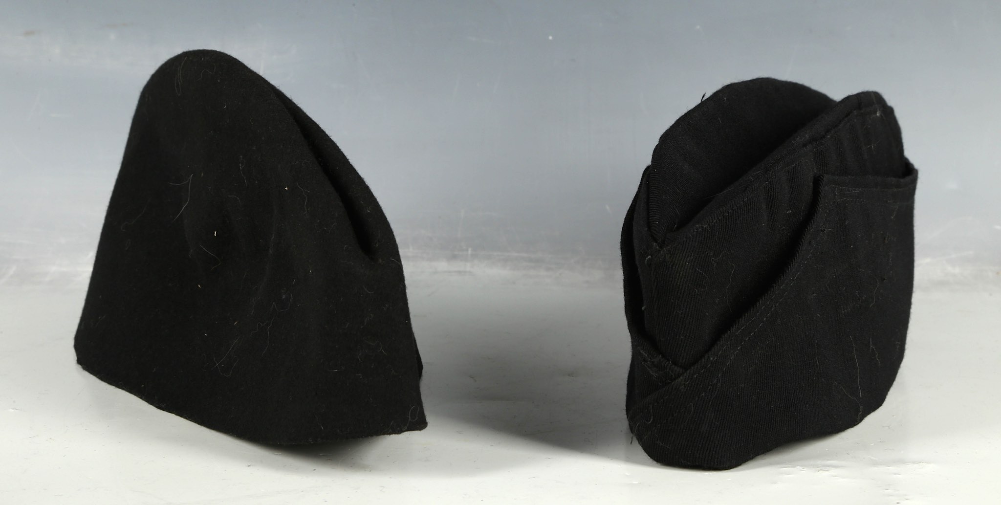 Two WWII period Italian Youth Fascist side caps (Gioventu Fascista Italiano); black with fasces - Image 2 of 3