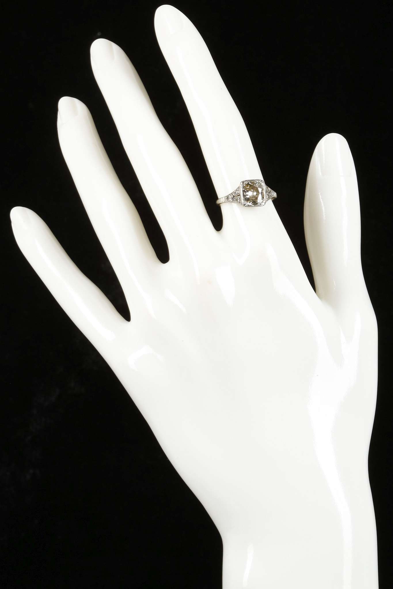 An Art Deco 18ct white gold and diamond set ring, - Image 2 of 2