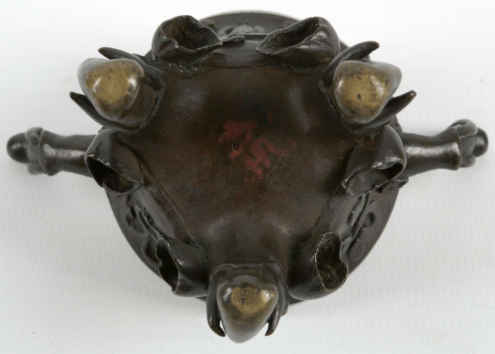 A CHINESE BRONZE ELEPHANT CENSER AND COVER.  Qing, 18th Century.  Cast with a pair of handles shaped - Image 10 of 10