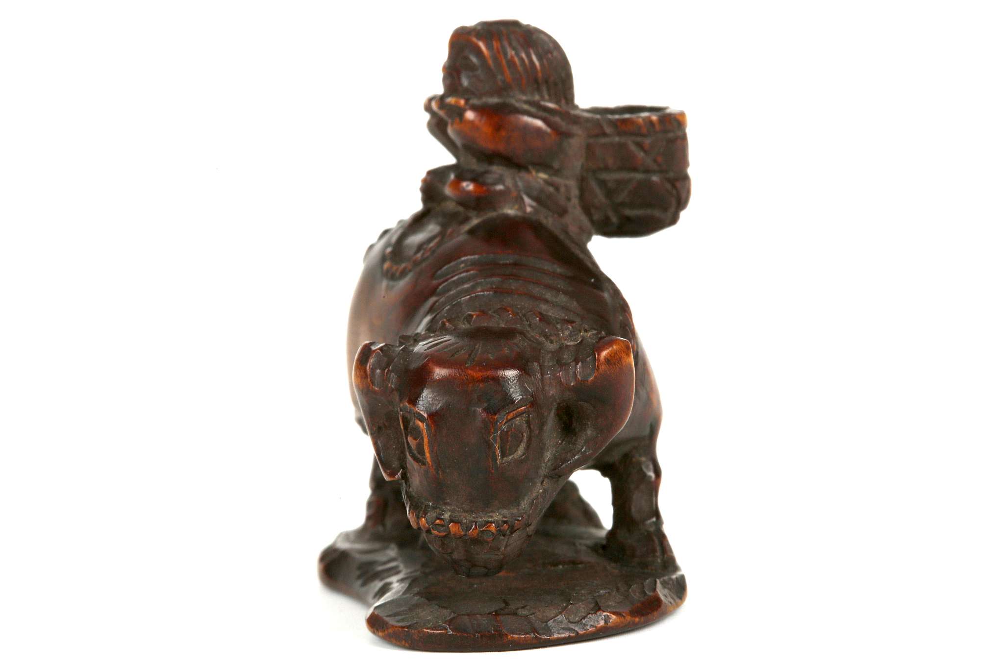 A JAPANESE OX AND BOX NETSUKE.After Okatomo, Kyoto, 19th Century. Carved as a youth riding a - Image 6 of 8