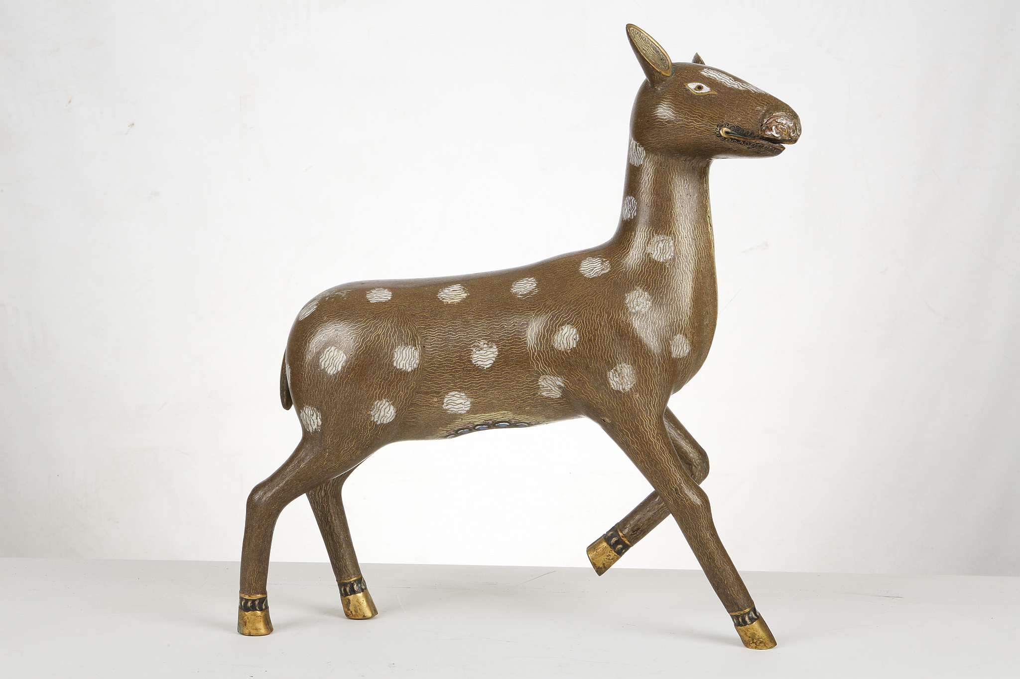 A CHINESE CLOISONNÉ ENAMEL DEER.  Qing Dynasty, second half of 18th Century.  Naturalistically - Image 2 of 7