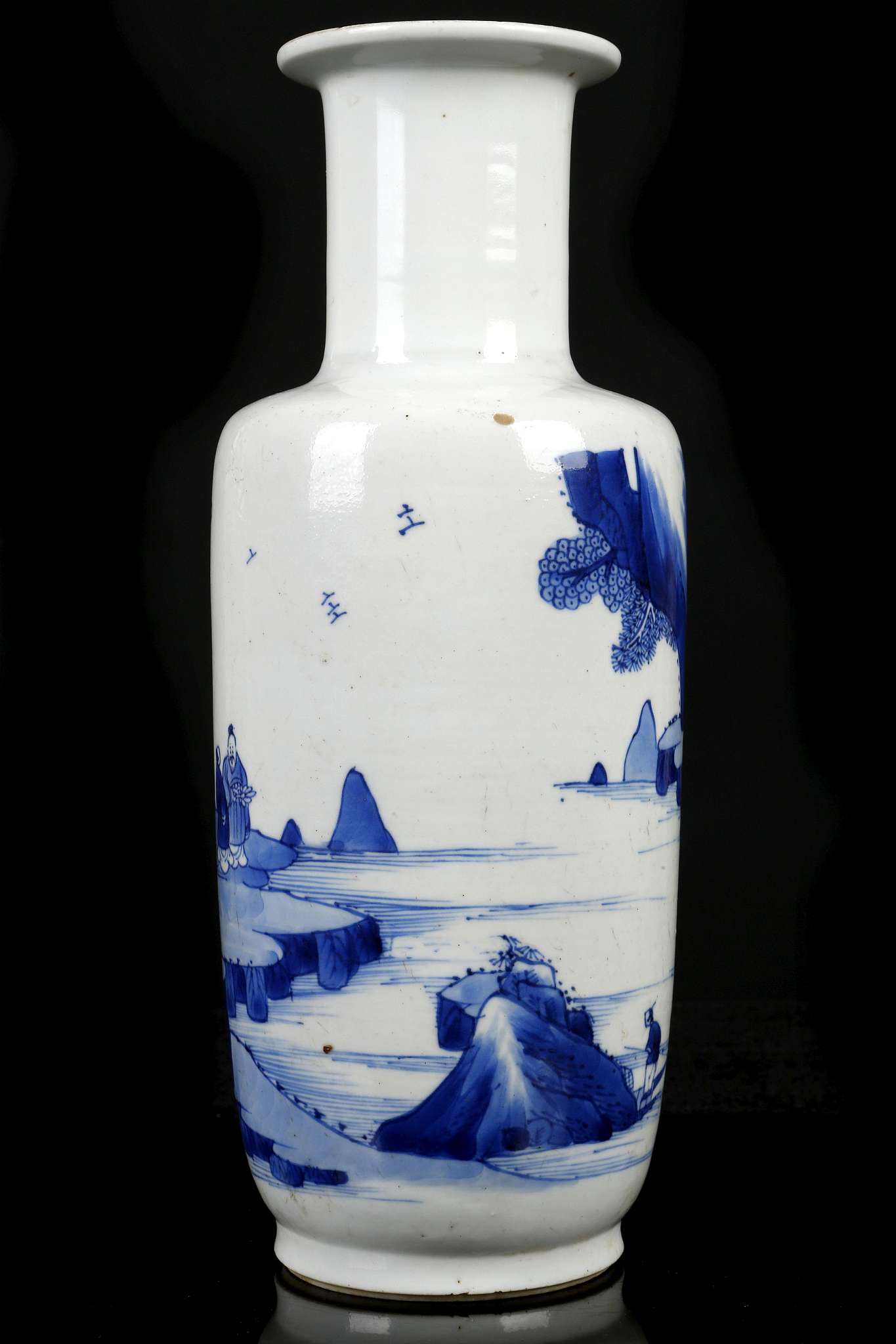 A CHINESE BLUE AND WHITE ROULEAU VASE.  Kangxi.  Finely painted around the body with a continuous - Image 3 of 6