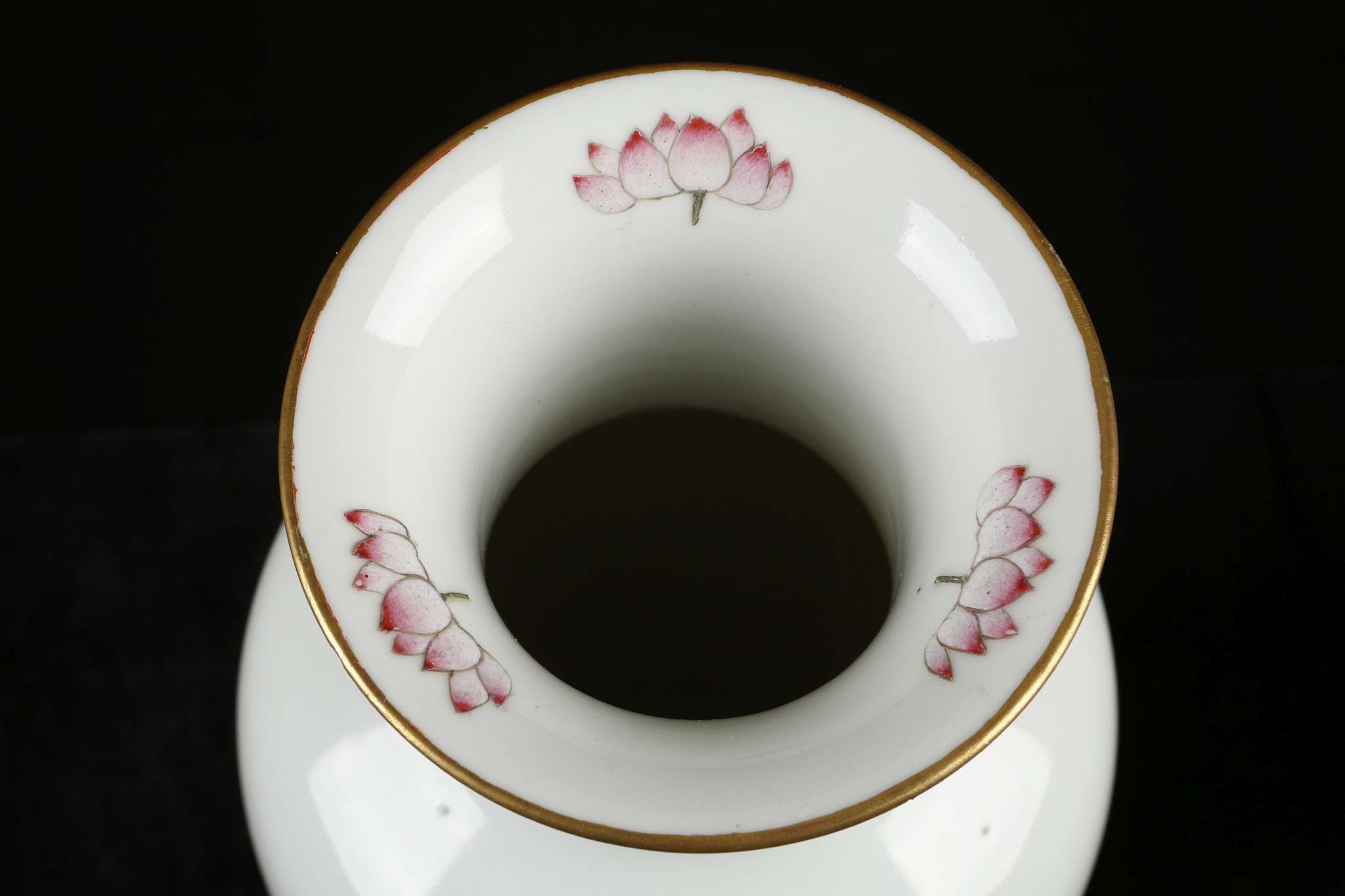 A BALUSTER FORM VASE.  Republican era, 1937.  Delicately painted with pink lotus flowers enamelled - Image 7 of 8