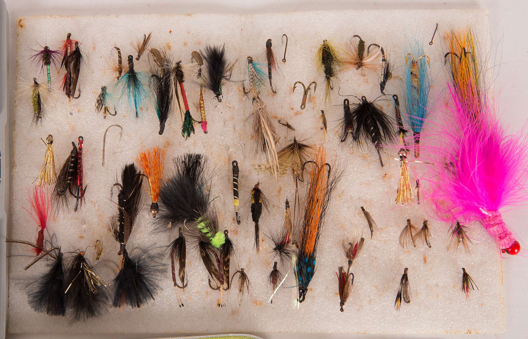 A Wheatley 'Silmalloy' fly box and collection of approx. 100 good, wet and dry flies, sold - Image 3 of 6