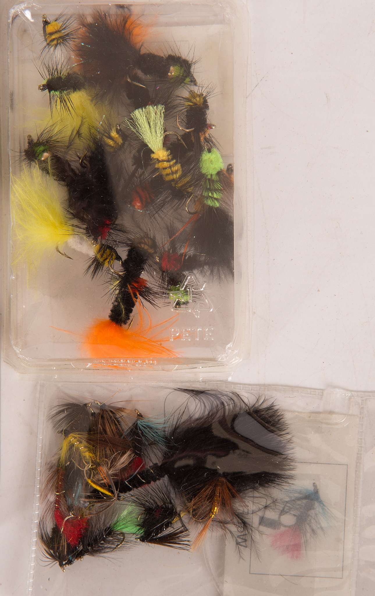 A Wheatley 'Silmalloy' fly box and collection of approx. 100 good, wet and dry flies, sold - Image 5 of 6
