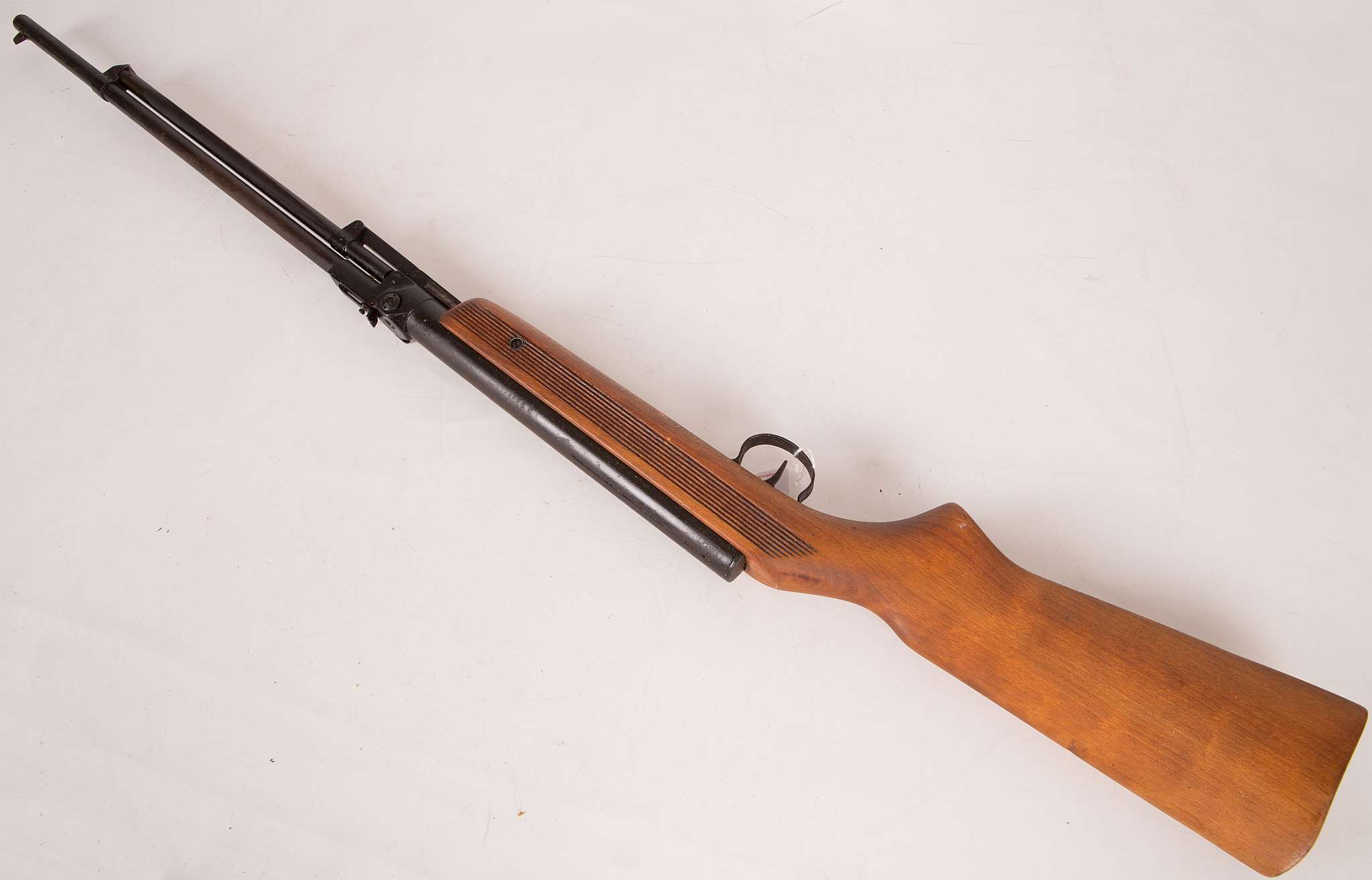 A vintage .11 under lever air rifle (Hungarian - Relum) - Image 5 of 5
