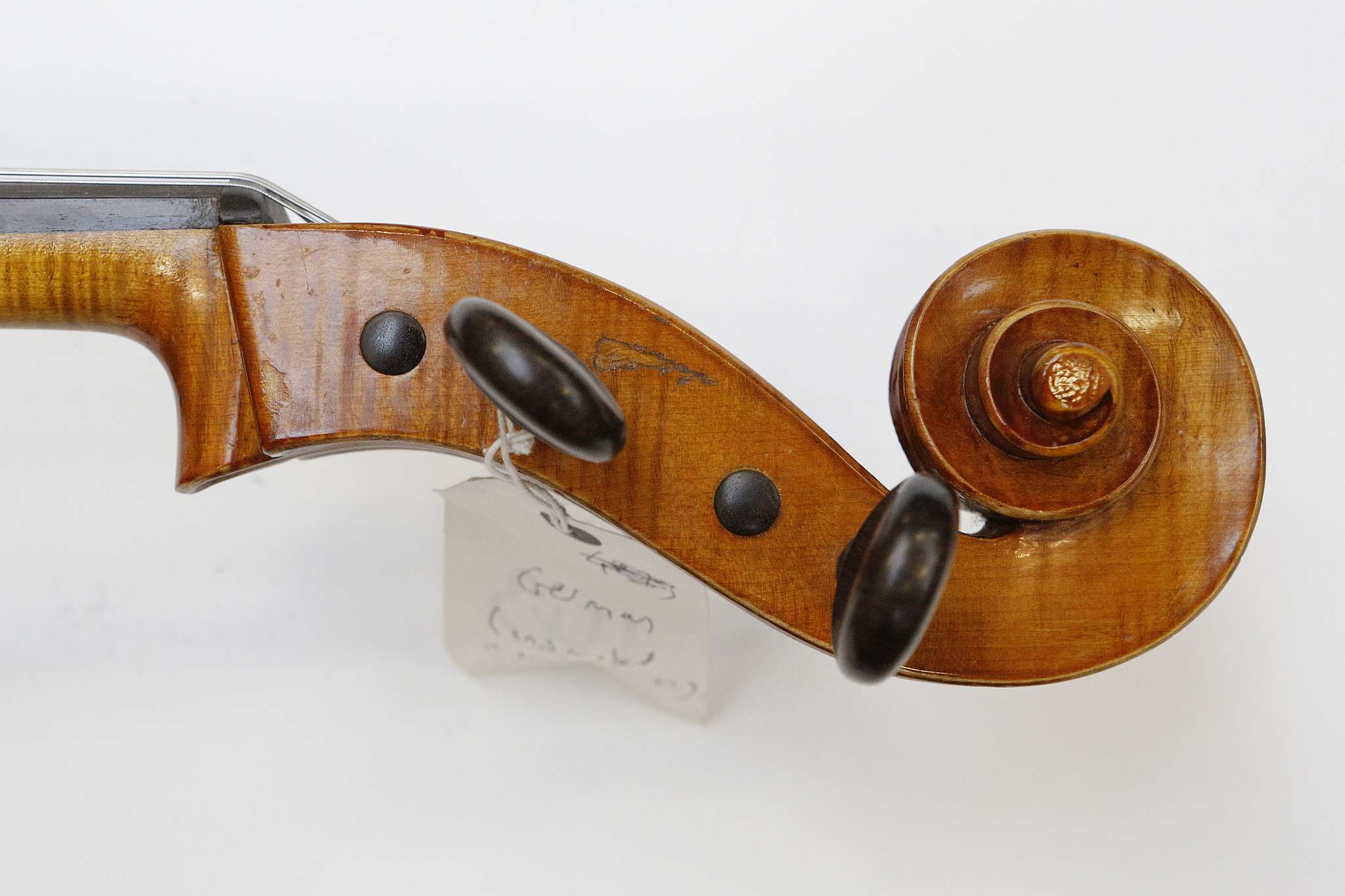 A 19th Century German cello, inscribed Wildsbury, sold with a gig stand (2) - Image 4 of 6