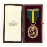 114-124 MEDALS, DECORATIONS & AWARDS