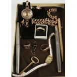 A selection of antique and modern 9ct gold items, comprising; a key, a cat and mouse scarf clip,