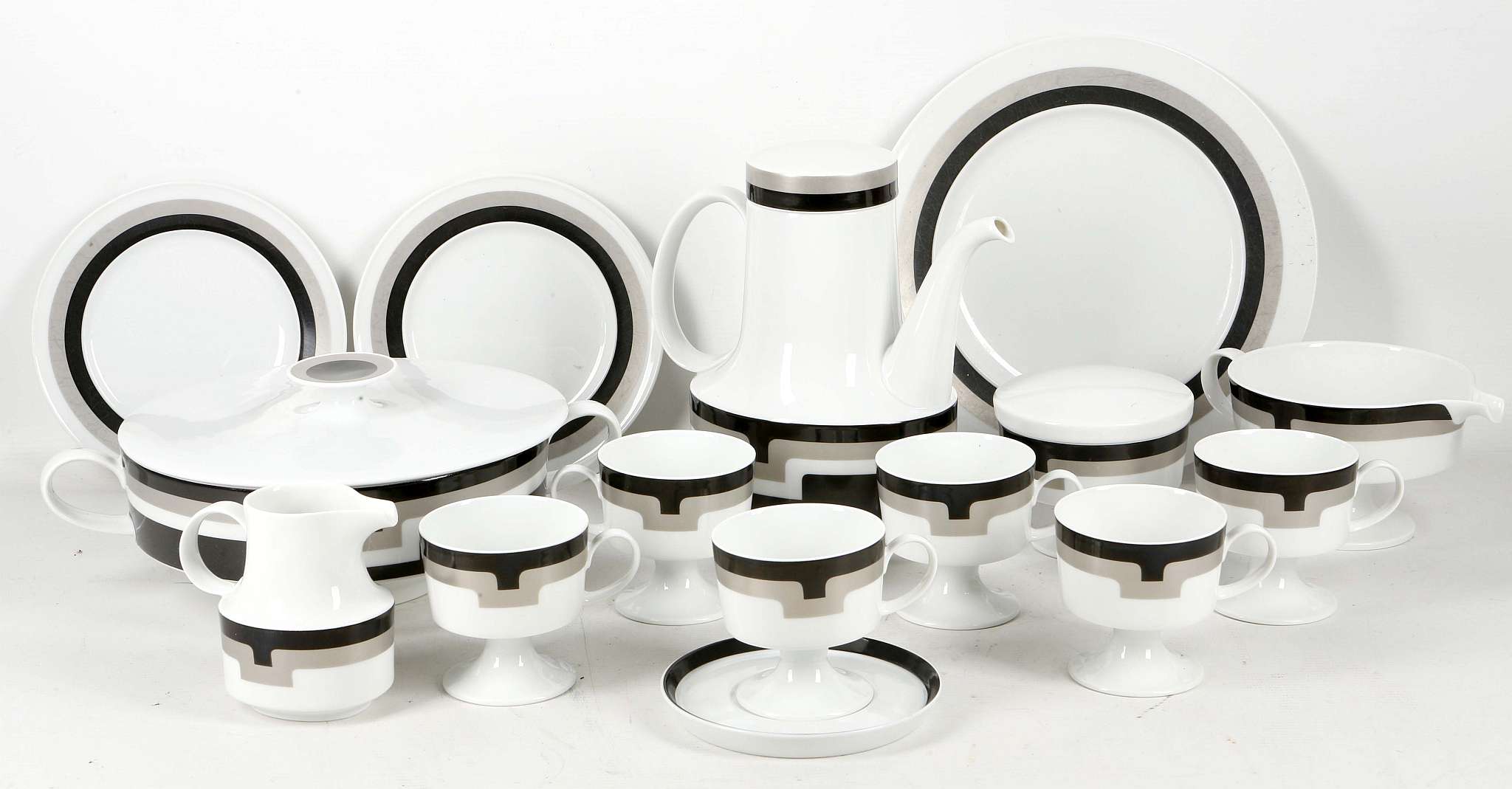 A Rosenthal studio line composition, dinner servic