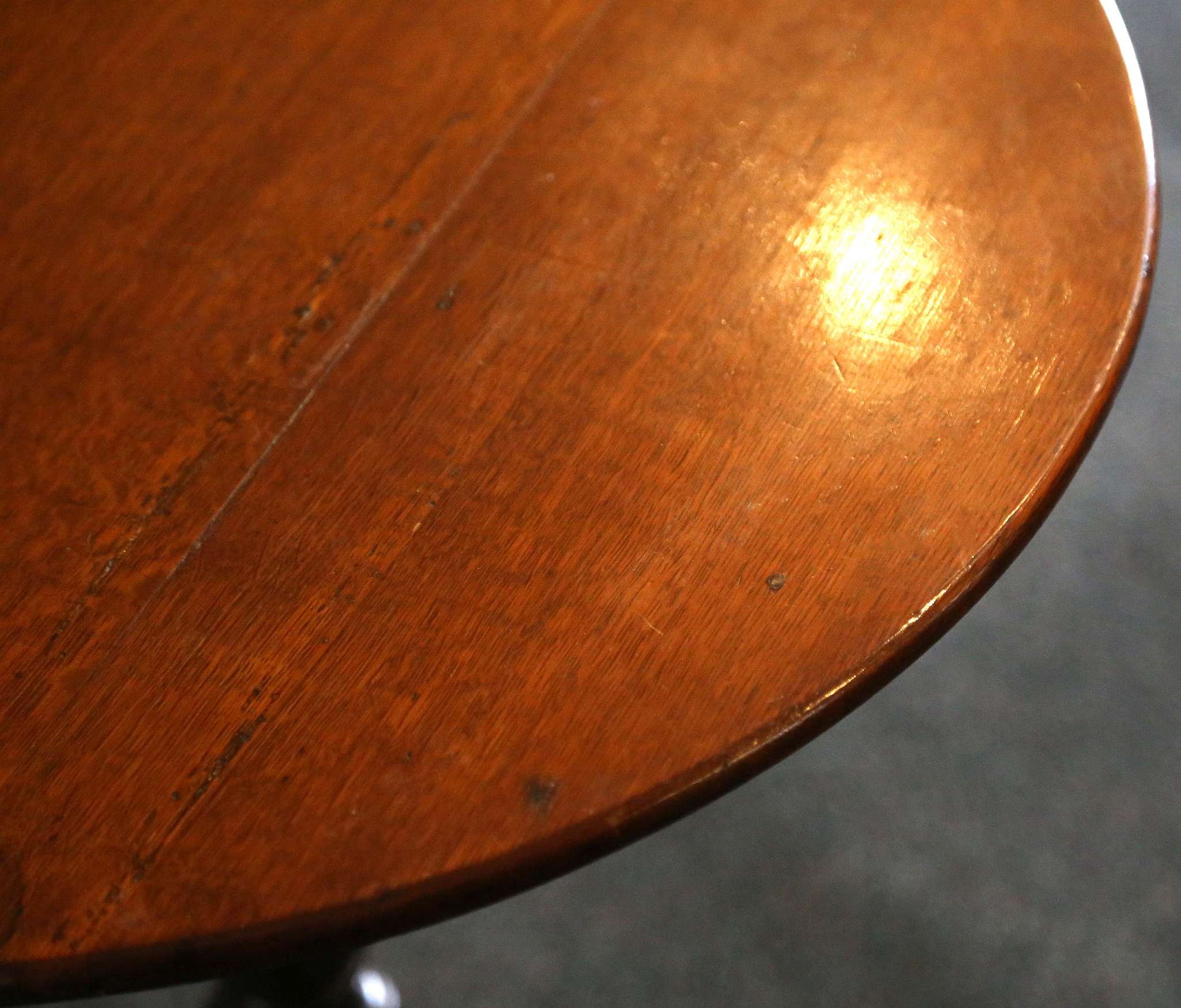 A 19th Century, mahogany tripod occasional table w - Image 3 of 4
