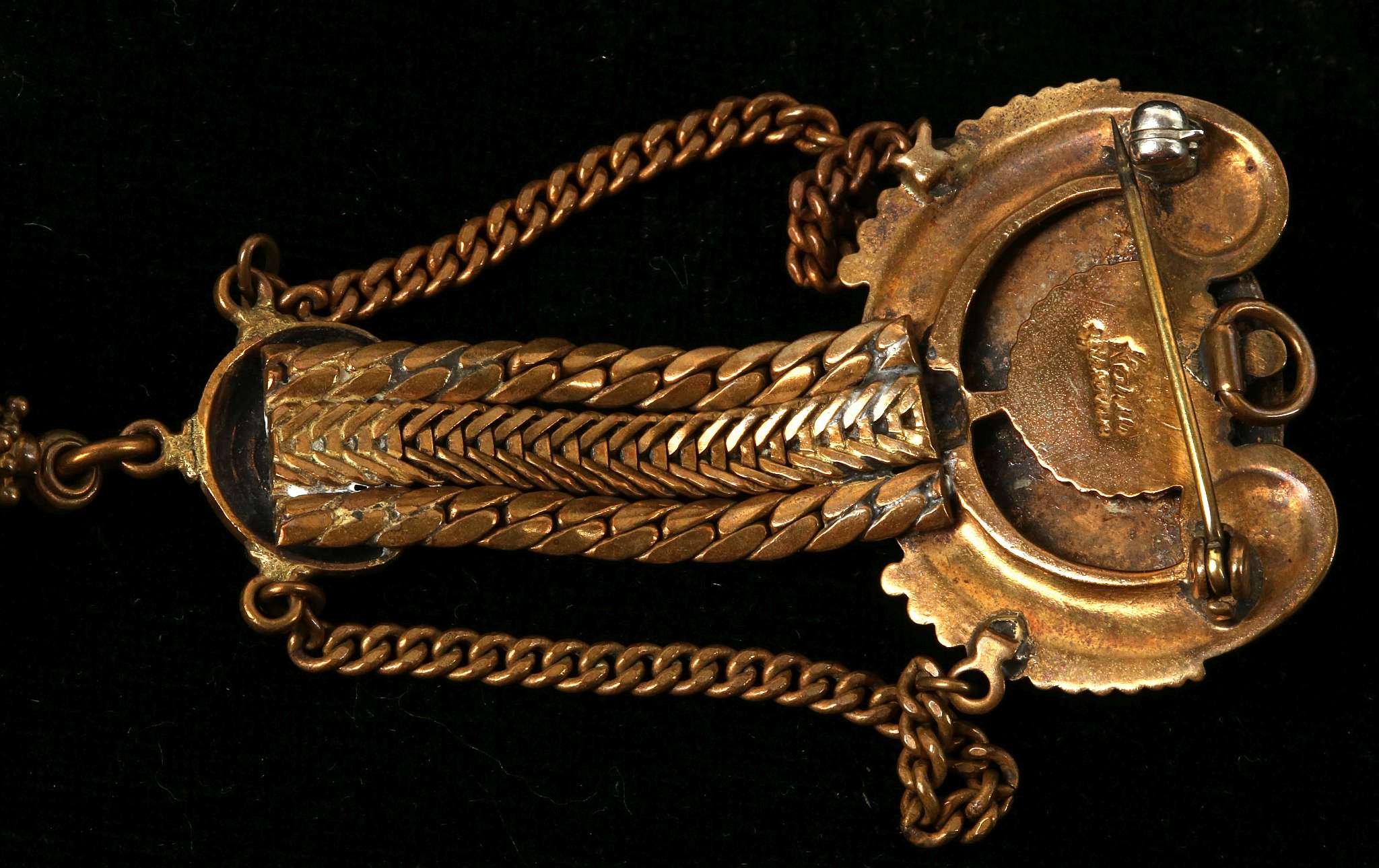 A c.1940's Karm pendant brooch, in the form of a fob seal in gilt metal and set with garnet coloured - Image 4 of 4