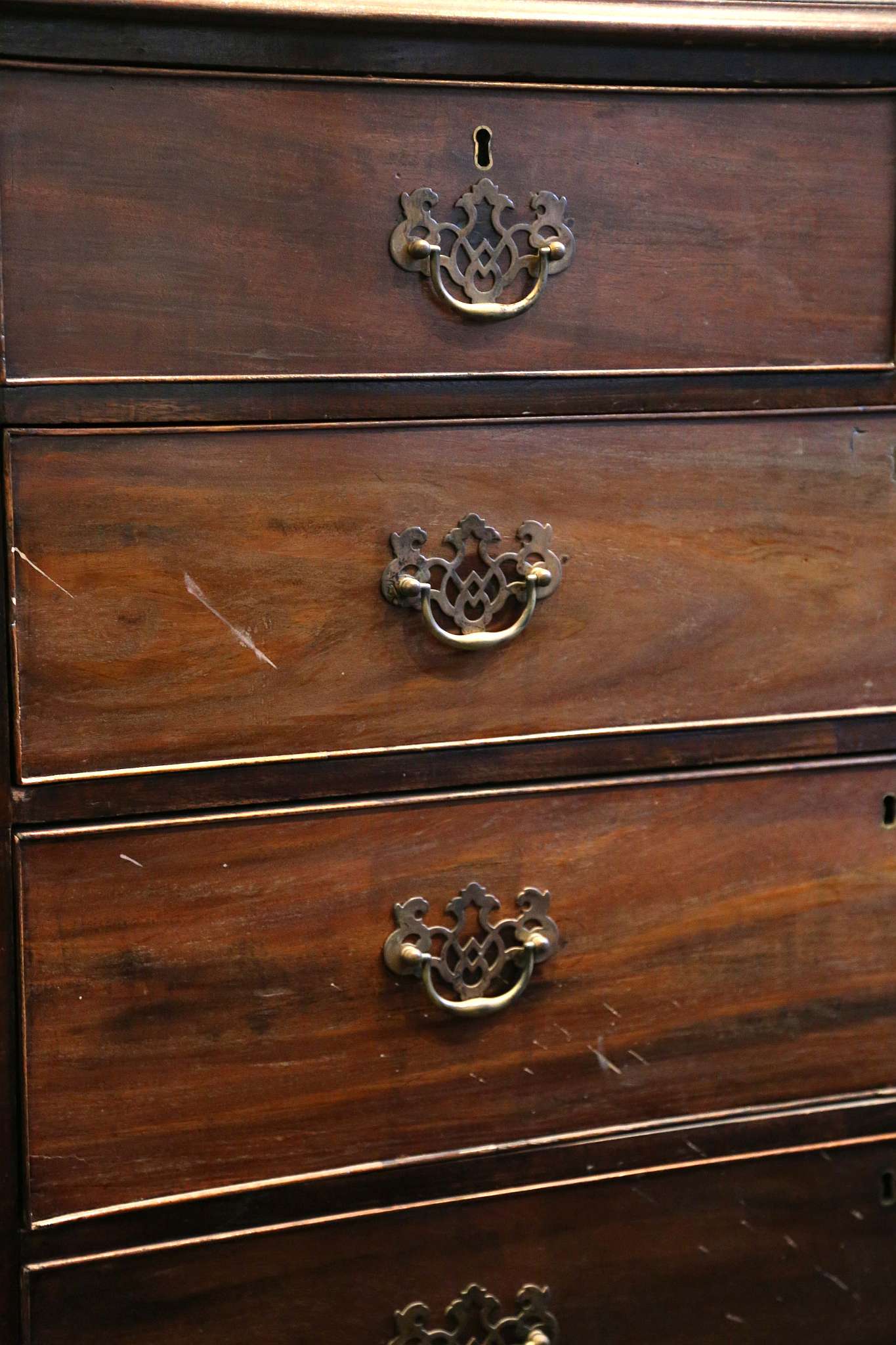 An early, 19th Century, mahogany chest of 2 over 3 - Image 2 of 2