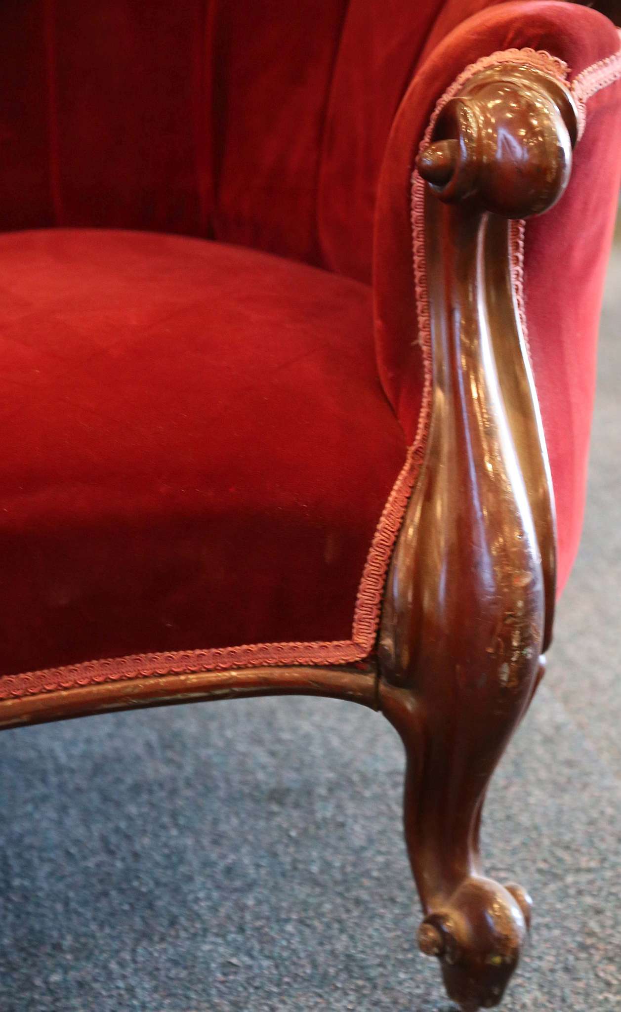 A good Edwardian mahogany framed chaise longue, ha - Image 2 of 2