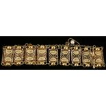 An elegant 18ct gold ladies filigree bracelet, sma