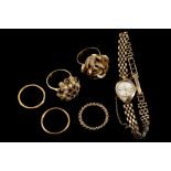 A miscellaneous collection of gold jewellery inclu